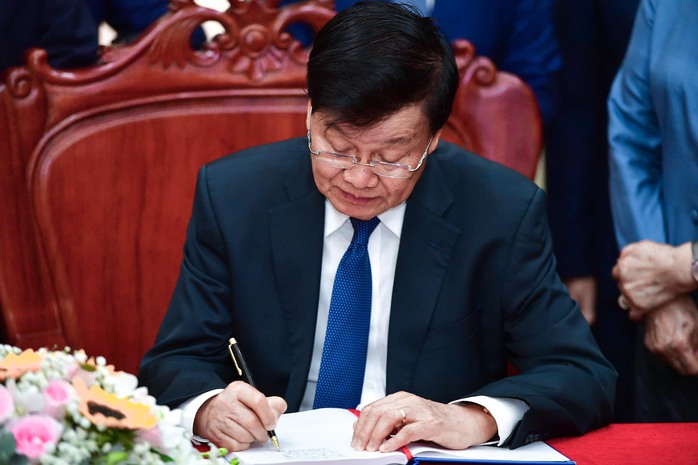 Tổng Bí thư, Chủ tịch nước Lào gặp nguyên Chủ tịch nước Nguyễn Minh Triết và nguyên Chủ tịch nước Trương Tấn Sang- Ảnh 8. Tổng Bí thư, Chủ tịch nước Lào gặp nguyên Chủ tịch nước Nguyễn Minh Triết và nguyên Chủ tịch nước Trương Tấn Sang- Ảnh 8.