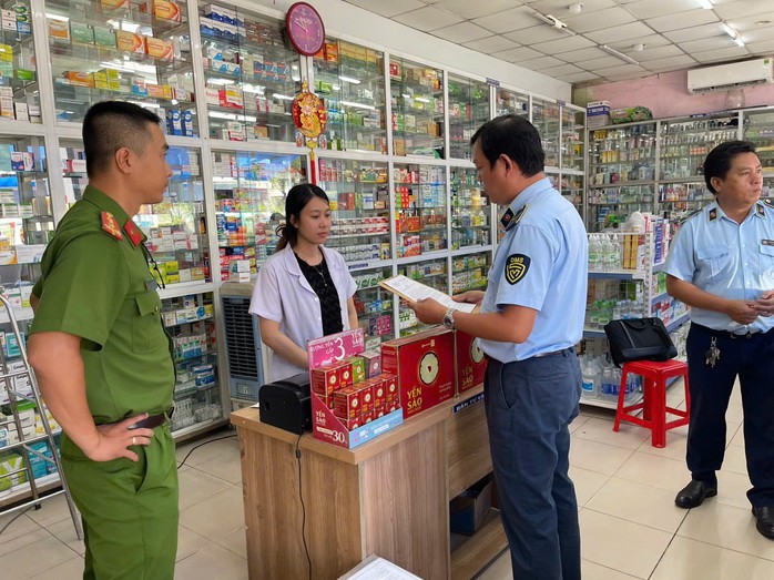 TP HCM giám sát chặt các hộ bán hàng trên mạng xã hội- Ảnh 1. TP HCM giám sát chặt các hộ bán hàng trên mạng xã hội- Ảnh 1.