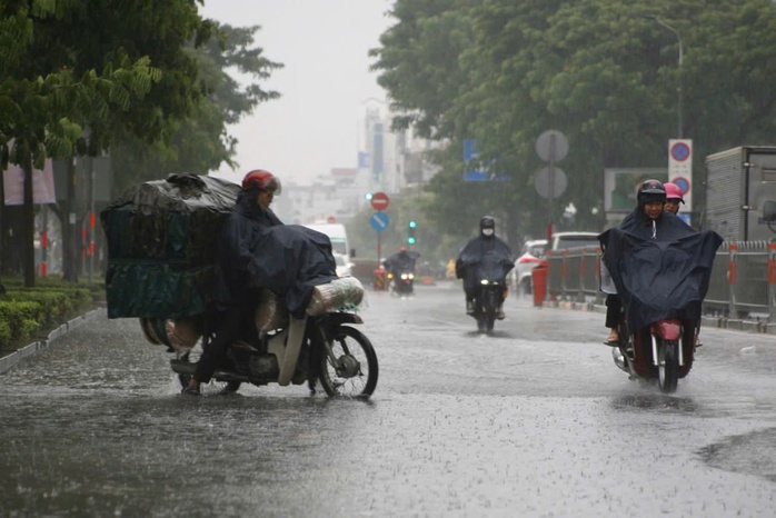 Thời tiết hôm nay 13-9: TP HCM và Nam Bộ có mưa to đến rất to- Ảnh 1. Thời tiết hôm nay 13-9: TP HCM và Nam Bộ có mưa to đến rất to- Ảnh 1.