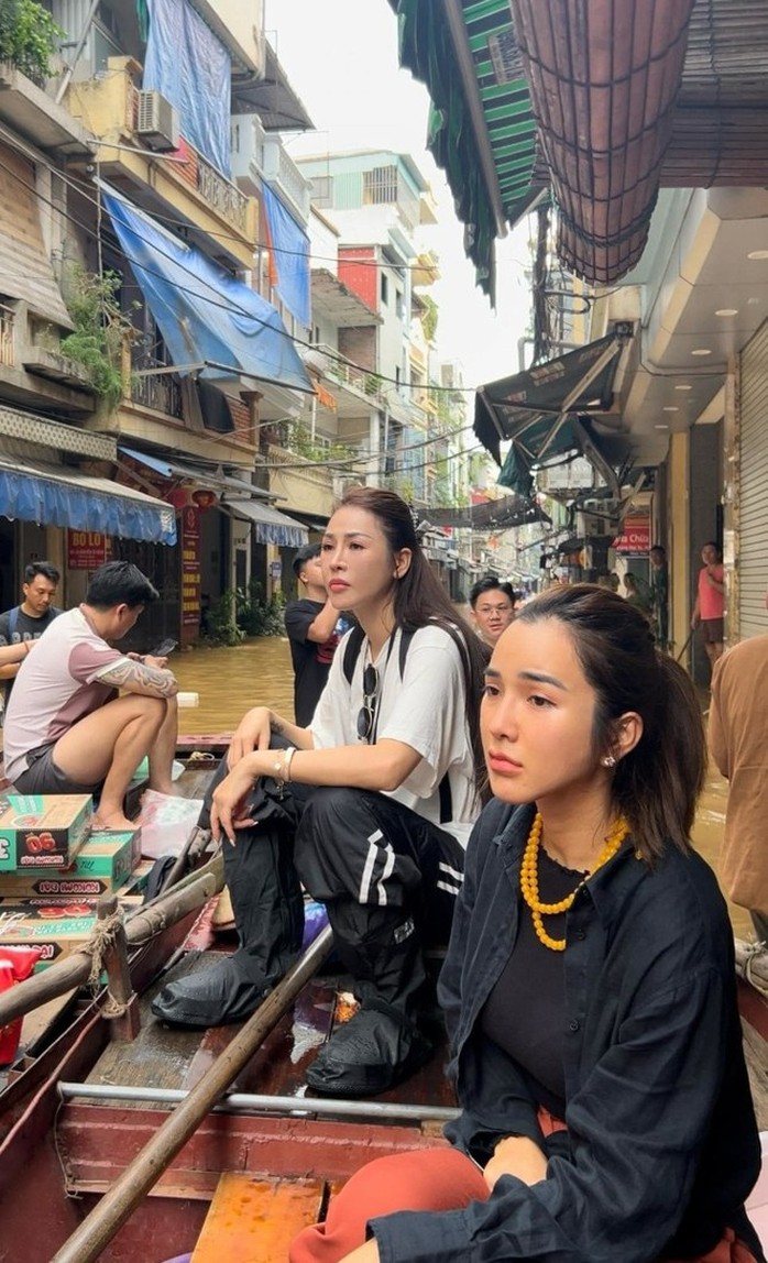 Ưng Hoàng Phúc lên tiếng vụ "từ thiện làm màu"- Ảnh 2. Ưng Hoàng Phúc lên tiếng vụ "từ thiện làm màu"- Ảnh 2.