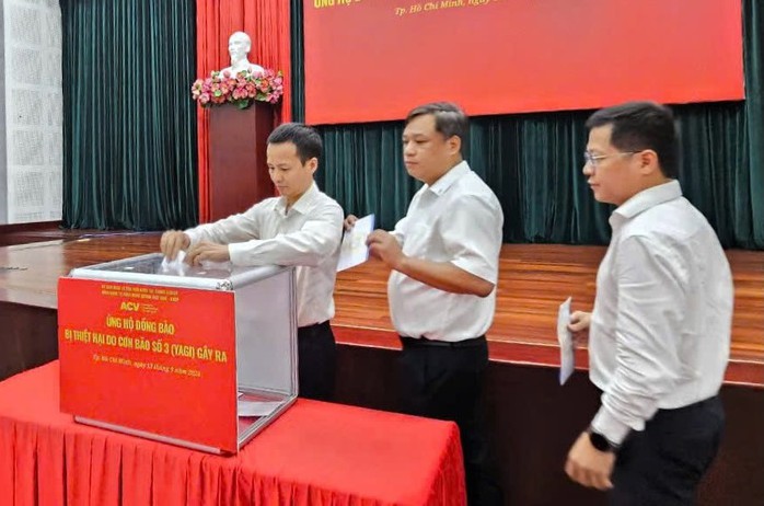 Hàng không vận chuyển hơn 35 tấn hàng cứu trợ vùng bão lũ- Ảnh 1. Hàng không vận chuyển hơn 35 tấn hàng cứu trợ vùng bão lũ- Ảnh 1.