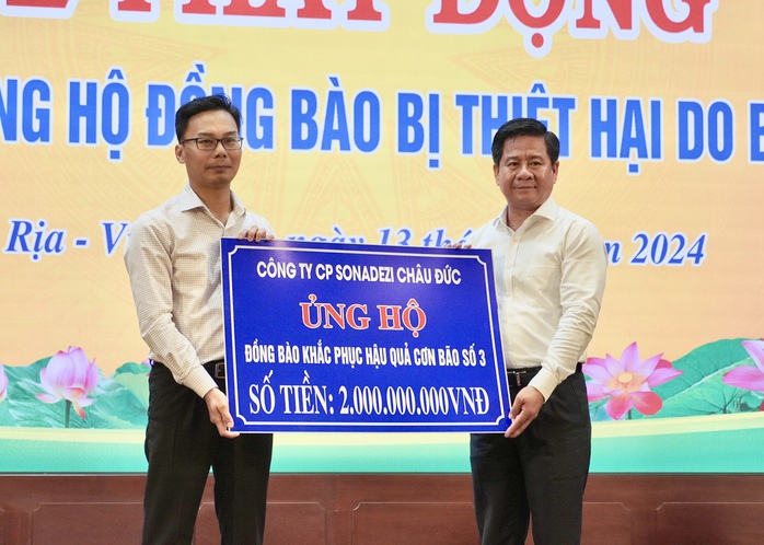 Bà Rịa - Vũng Tàu, Bình Phước ủng hộ đồng bào vùng bão lũ miền Bắc- Ảnh 3. Bà Rịa - Vũng Tàu, Bình Phước ủng hộ đồng bào vùng bão lũ miền Bắc- Ảnh 3.