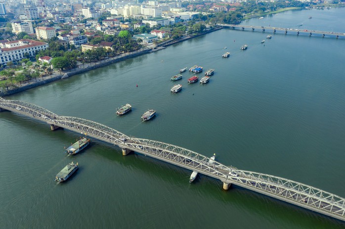 Lặn kiểm tra độ an toàn của nhiều cầu ở miền Trung- Ảnh 2. Lặn kiểm tra độ an toàn của nhiều cầu ở miền Trung- Ảnh 2.