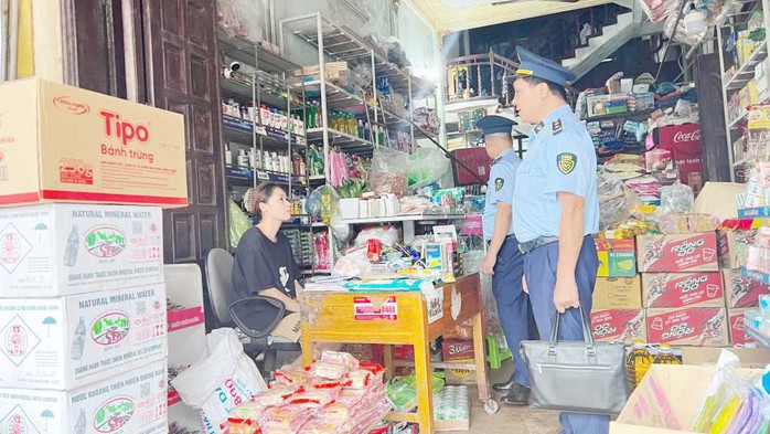 Kiên quyết không để xảy ra tình trạng "găm" hàng, tăng giá- Ảnh 2. Kiên quyết không để xảy ra tình trạng "găm" hàng, tăng giá- Ảnh 2.
