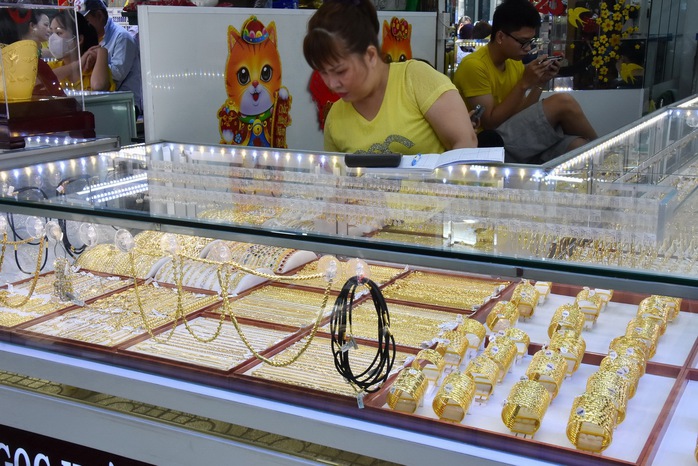 Giá vàng hôm nay, 14-9: Tăng lên mức kỷ lục - Ảnh 1. Giá vàng hôm nay, 14-9: Tăng lên mức kỷ lục - Ảnh 1.