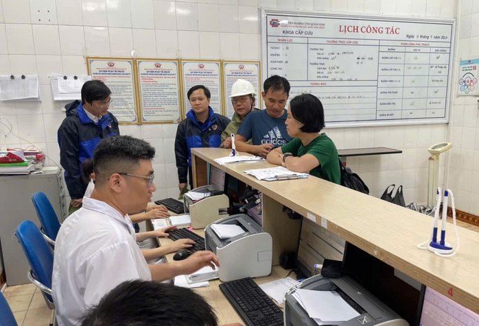 Không thu viện phí nạn nhân bão số 3- Ảnh 2. Không thu viện phí nạn nhân bão số 3- Ảnh 2.