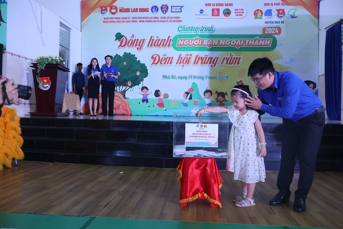 "Đồng hành người bạn ngoại thành" tại huyện Nhà Bè- Ảnh 15. "Đồng hành người bạn ngoại thành" tại huyện Nhà Bè- Ảnh 15.