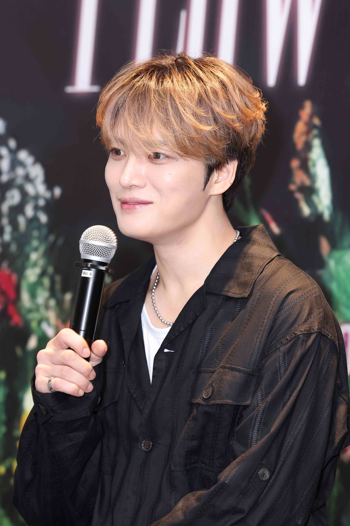 Trai đẹp Hàn Quốc Kim Jae Joong nói "Anh yêu em"
- Ảnh 1. Trai đẹp Hàn Quốc Kim Jae Joong nói "Anh yêu em"
- Ảnh 1.