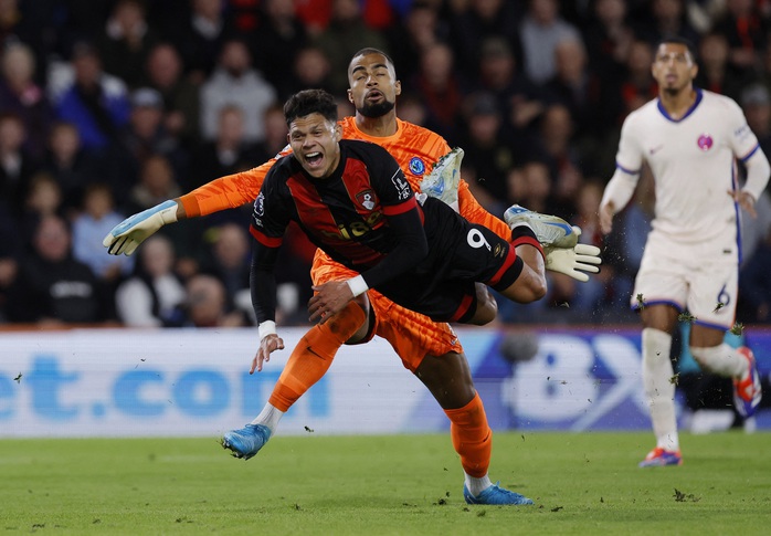 Cựu sao Man United tỏa sáng, Chelsea vỡ òa "bàn thắng vàng"- Ảnh 2. Cựu sao Man United tỏa sáng, Chelsea vỡ òa "bàn thắng vàng"- Ảnh 2.
