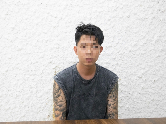 Chiêu "mua bán ô tô" giá rẻ của đối tượng Trần Đăng Đức - Ảnh 1. Chiêu "mua bán ô tô" giá rẻ của đối tượng Trần Đăng Đức - Ảnh 1.