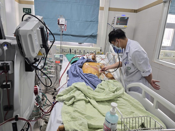 Một nạn nhân vụ sạt lở đất ở Làng Nủ đã không qua khỏi- Ảnh 1. Một nạn nhân vụ sạt lở đất ở Làng Nủ đã không qua khỏi- Ảnh 1.