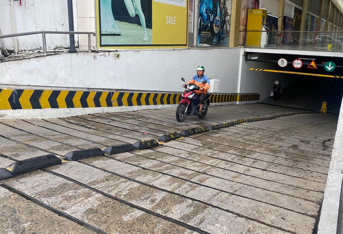 Tìm hướng ra cho công trình có tầng hầm- Ảnh 2. Tìm hướng ra cho công trình có tầng hầm- Ảnh 2.