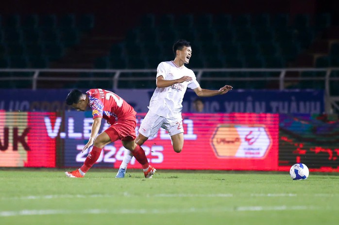 CLB TP HCM có điểm số đầu tiên ở ngày ra quân V-League 2024-2025- Ảnh 3. CLB TP HCM có điểm số đầu tiên ở ngày ra quân V-League 2024-2025- Ảnh 3.