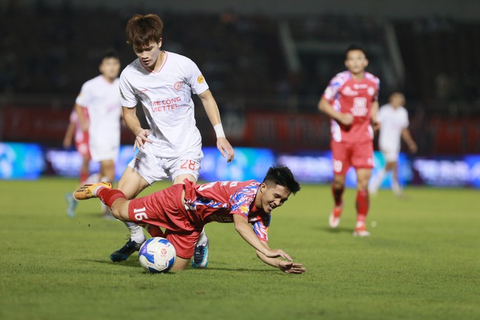 CLB TP HCM có điểm số đầu tiên ở ngày ra quân V-League 2024-2025- Ảnh 1. CLB TP HCM có điểm số đầu tiên ở ngày ra quân V-League 2024-2025- Ảnh 1.
