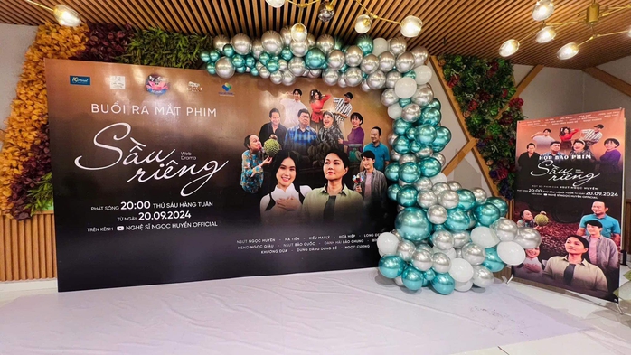 "Sầu Riêng" - dự án phim Web drama của NSƯT Ngọc Huyền và đạo diễn Khương Dừa- Ảnh 2. "Sầu Riêng" - dự án phim Web drama của NSƯT Ngọc Huyền và đạo diễn Khương Dừa- Ảnh 2.