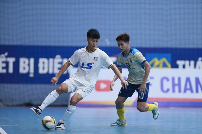 U20 futsal VĐQG: Thái Sơn Bắc biến Sài Gòn Titans TP HCM thành cựu vương- Ảnh 1. U20 futsal VĐQG: Thái Sơn Bắc biến Sài Gòn Titans TP HCM thành cựu vương- Ảnh 1.