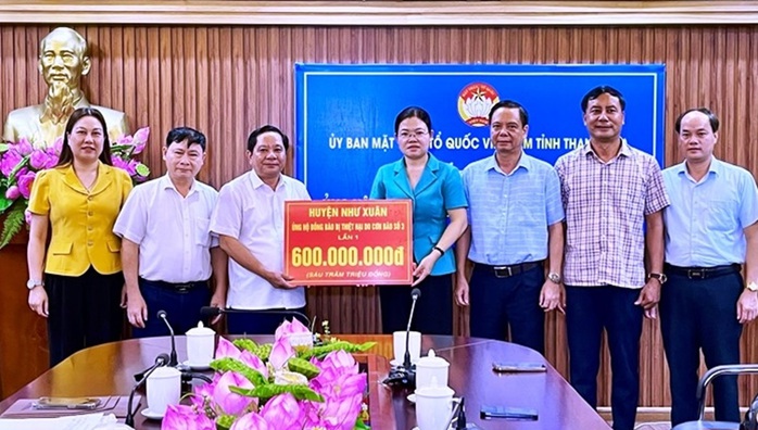 LĐLĐ Thanh Hóa hỗ trợ 1,1 tỉ đồng cho các tỉnh, TP ảnh hưởng bão số 3- Ảnh 3. LĐLĐ Thanh Hóa hỗ trợ 1,1 tỉ đồng cho các tỉnh, TP ảnh hưởng bão số 3- Ảnh 3.