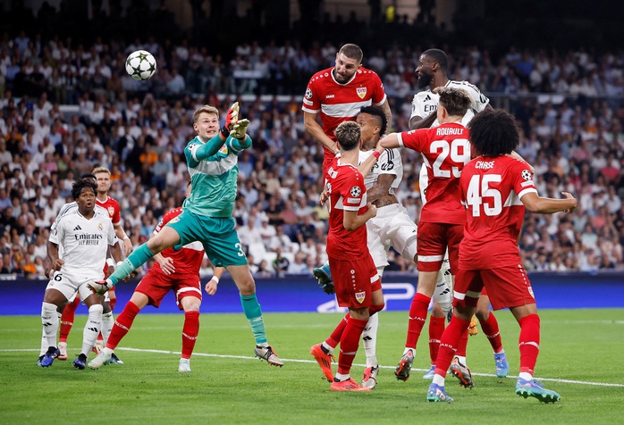 Mbappe khai hỏa, Real Madrid mở màn chật vật tại Champions League- Ảnh 5. Mbappe khai hỏa, Real Madrid mở màn chật vật tại Champions League- Ảnh 5.