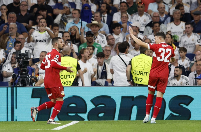 Mbappe khai hỏa, Real Madrid mở màn chật vật tại Champions League- Ảnh 4. Mbappe khai hỏa, Real Madrid mở màn chật vật tại Champions League- Ảnh 4.