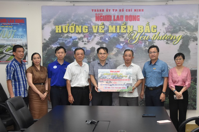 Bệnh viện Chợ Rẫy ủng hộ đồng bào lũ lụt miền Bắc hơn 933 triệu đồng- Ảnh 2. Bệnh viện Chợ Rẫy ủng hộ đồng bào lũ lụt miền Bắc hơn 933 triệu đồng- Ảnh 2.