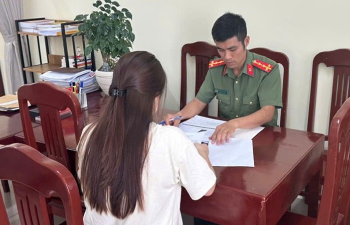 Đăng tin gây hoang mang trong bão lụt, 3 người bị xử phạt- Ảnh 1. Đăng tin gây hoang mang trong bão lụt, 3 người bị xử phạt- Ảnh 1.