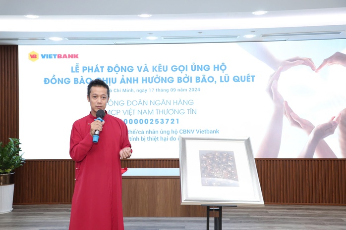 Nghệ sĩ thị giác Phạm Tuấn Ngọc chia sẻ tại sự kiện Nghệ sĩ thị giác Phạm Tuấn Ngọc chia sẻ tại sự kiện