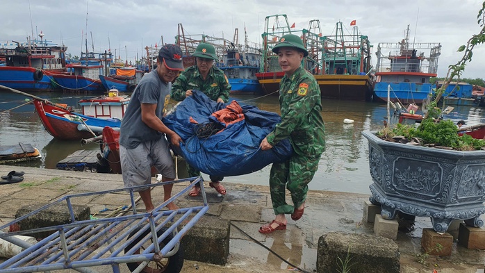 Ứng phó bão số 4, Quảng Trị sơ tán dân tránh lũ quét, sạt lở thế nào?- Ảnh 5. Ứng phó bão số 4, Quảng Trị sơ tán dân tránh lũ quét, sạt lở thế nào?- Ảnh 5.