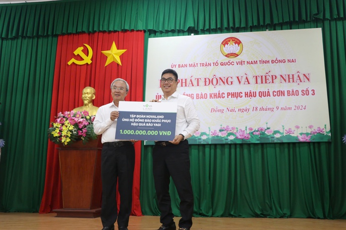 Ngay sau phát động, Đồng Nai tiếp nhận hơn 40 tỉ đồng ủng hộ đồng bào miền Bắc- Ảnh 4. Ngay sau phát động, Đồng Nai tiếp nhận hơn 40 tỉ đồng ủng hộ đồng bào miền Bắc- Ảnh 4.
