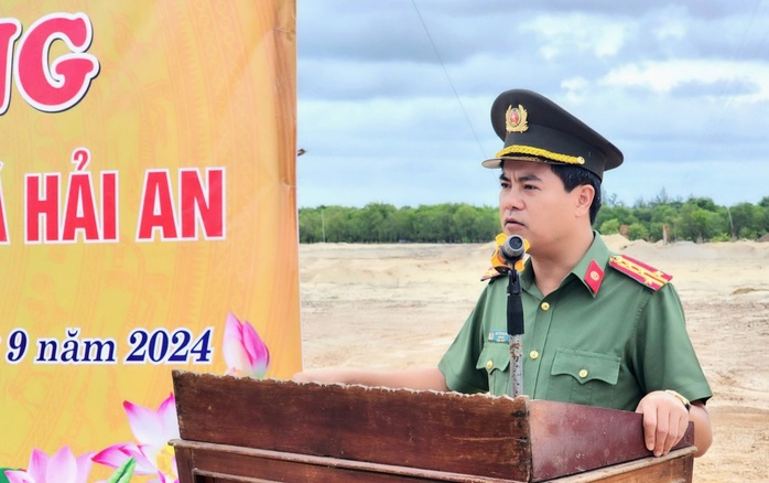 Giám đốc Công an tỉnh Quảng Trị phát lệnh khởi công 40 trụ sở công an xã- Ảnh 2. Giám đốc Công an tỉnh Quảng Trị phát lệnh khởi công 40 trụ sở công an xã- Ảnh 2.