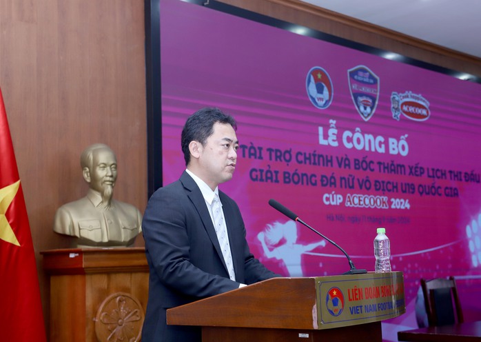 Ông Kajiwara Shinsuke - Phó Giám đốc Khối Marketing của Acecook Việt Nam - chia sẻ tại buổi lễ Ông Kajiwara Shinsuke - Phó Giám đốc Khối Marketing của Acecook Việt Nam - chia sẻ tại buổi lễ