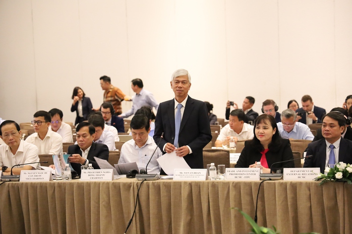 Nhà đầu tư nước ngoài than phiền hoàn thuế chậm, sân bay Tân Sơn Nhất quá tải- Ảnh 2. Nhà đầu tư nước ngoài than phiền hoàn thuế chậm, sân bay Tân Sơn Nhất quá tải- Ảnh 2.