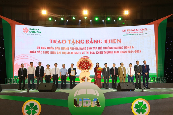 Học bổng gần 30 tỉ đồng cho tân sinh viên Trường ĐH Đông Á- Ảnh 3. Học bổng gần 30 tỉ đồng cho tân sinh viên Trường ĐH Đông Á- Ảnh 3.