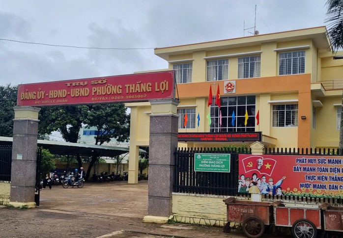 Kiểm điểm chủ tịch phường vi phạm nồng độ cồn, "giấu" nơi công tác- Ảnh 1. Kiểm điểm chủ tịch phường vi phạm nồng độ cồn, "giấu" nơi công tác- Ảnh 1.