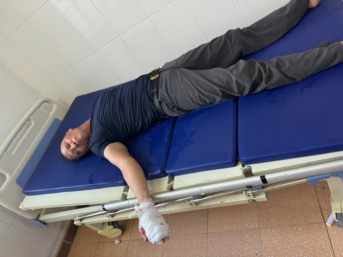 Hé lộ nhiều tình tiết vụ chồng sát hại vợ rồi uống thuốc diệt cỏ tự tử- Ảnh 1. Hé lộ nhiều tình tiết vụ chồng sát hại vợ rồi uống thuốc diệt cỏ tự tử- Ảnh 1.
