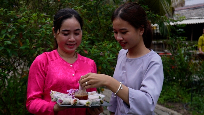Xao lòng với gỏi cuốn hoa mua U Minh Hạ- Ảnh 1. Xao lòng với gỏi cuốn hoa mua U Minh Hạ- Ảnh 1.