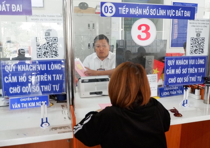 Long An: Quyết liệt triển khai nhiều giải pháp về cải cách hành chính- Ảnh 1. Long An: Quyết liệt triển khai nhiều giải pháp về cải cách hành chính- Ảnh 1.