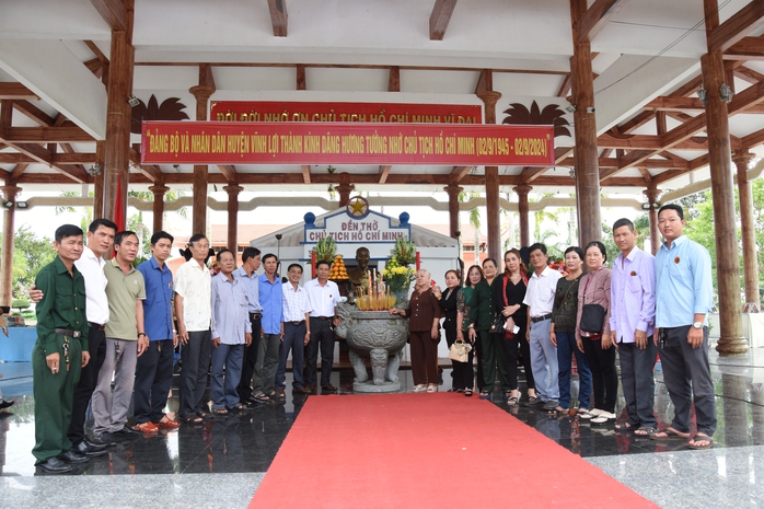 CLIP: Xúc động những mâm cơm nhớ Bác - Ảnh 19. CLIP: Xúc động những mâm cơm nhớ Bác - Ảnh 19.