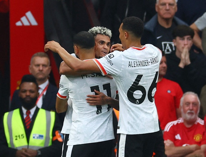 Mohamed Salah tận hưởng mùa giải cuối cùng với Liverpool- Ảnh 2. Mohamed Salah tận hưởng mùa giải cuối cùng với Liverpool- Ảnh 2.