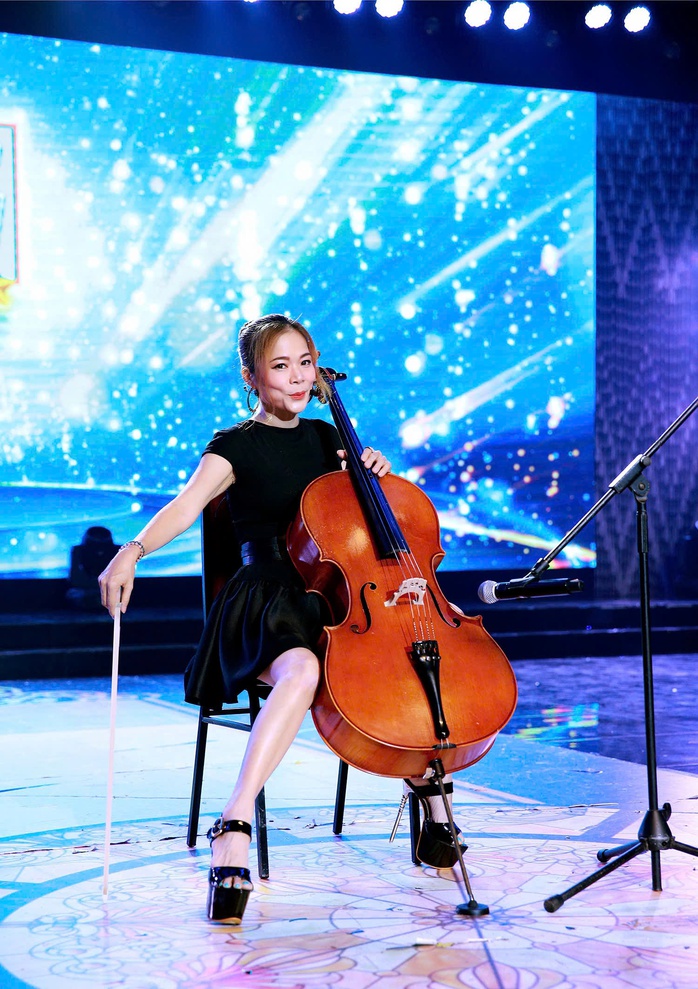 Phi Thanh Vân làm gì với vai trò giám đốc Trung tâm văn hóa nghệ thuật và truyền thông phía Nam?- Ảnh 3. Phi Thanh Vân làm gì với vai trò giám đốc Trung tâm văn hóa nghệ thuật và truyền thông phía Nam?- Ảnh 3.