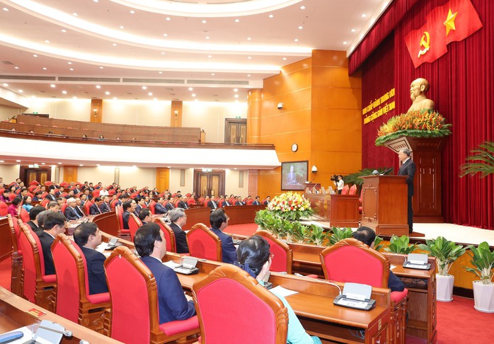 Hội nghị lần thứ 10 Ban Chấp hành Trung ương Đảng Cộng sản Việt Nam khóa XIII họp phiên bế mạc vào ngày 20-9.Ảnh: TTXVN Hội nghị lần thứ 10 Ban Chấp hành Trung ương Đảng Cộng sản Việt Nam khóa XIII họp phiên bế mạc vào ngày 20-9.Ảnh: TTXVN