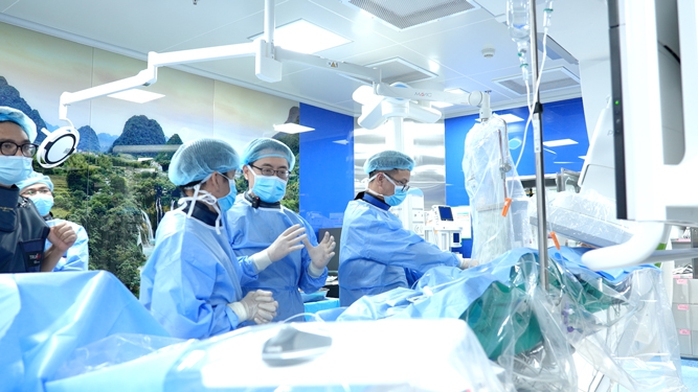 Một ca can thiệp tim mạch Viện Tim mạch Việt Nam Ảnh: NGỌC DUNG Một ca can thiệp tim mạch Viện Tim mạch Việt Nam Ảnh: NGỌC DUNG
