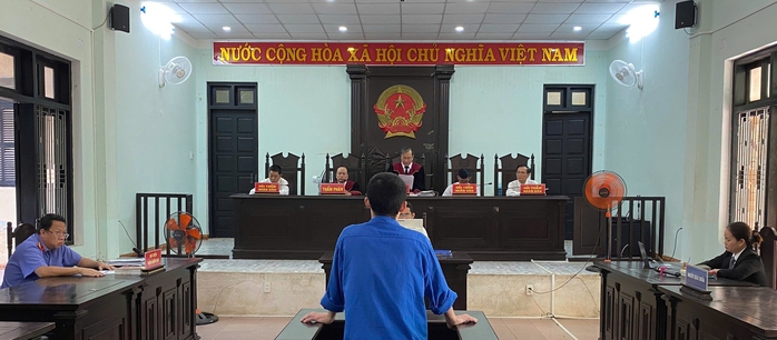 Chủ nhà truy sát con nợ vì bị "lật lọng" trong cuộc nhậu- Ảnh 1.