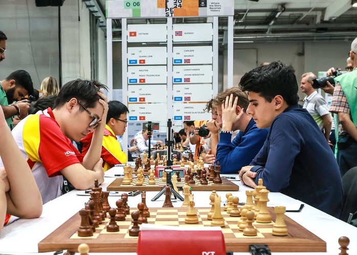 Tuyển Việt Nam cầm hòa Na Uy của "vua cờ" Carlsen tại Olympiad- Ảnh 2. Tuyển Việt Nam cầm hòa Na Uy của "vua cờ" Carlsen tại Olympiad- Ảnh 2.