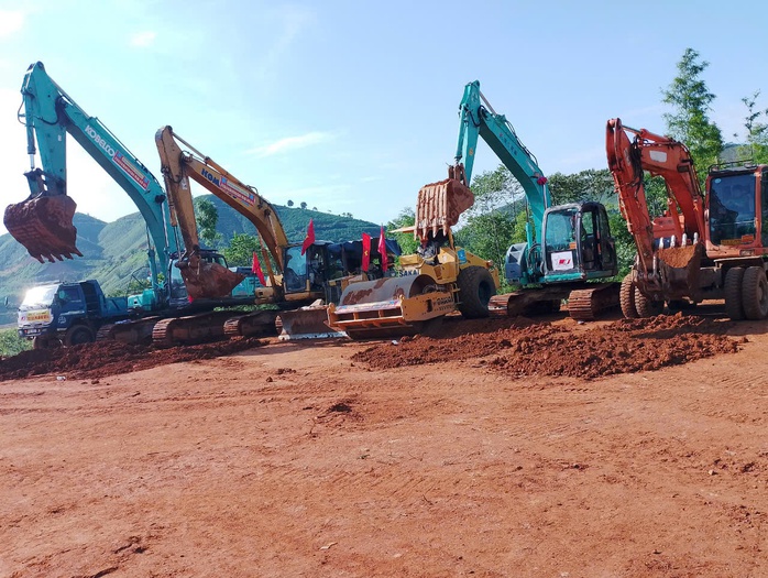 Khởi công xây dựng tái thiết khu dân cư Làng Nủ tổng diện tích 10 ha- Ảnh 2. Khởi công xây dựng tái thiết khu dân cư Làng Nủ tổng diện tích 10 ha- Ảnh 2.