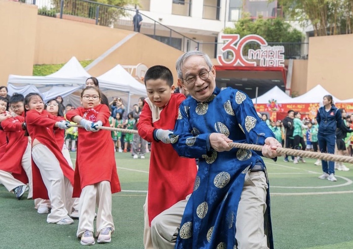 Người thầy kính yêu: Nhà giáo Nguyễn Xuân Khang và những dự án vì cộng đồng- Ảnh 3. Người thầy kính yêu: Nhà giáo Nguyễn Xuân Khang và những dự án vì cộng đồng- Ảnh 3.