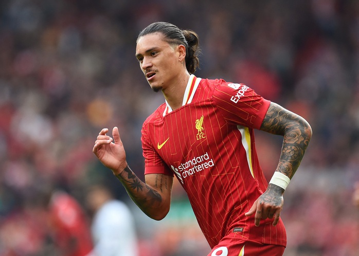 Vùi dập Bournemouth 3 bàn, Liverpool lần đầu lên đỉnh bảng Ngoại hạng Anh- Ảnh 4. Vùi dập Bournemouth 3 bàn, Liverpool lần đầu lên đỉnh bảng Ngoại hạng Anh- Ảnh 4.