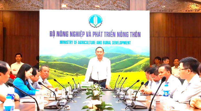 Nhiều vùng nuôi thủy sản bị xóa sổ, hàng triệu con gia súc và gia cầm chết- Ảnh 1. Nhiều vùng nuôi thủy sản bị xóa sổ, hàng triệu con gia súc và gia cầm chết- Ảnh 1.