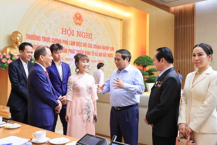 Nhiều ông chủ tập đoàn lớn Việt Nam đồng loạt kiến nghị táo bạo- Ảnh 1. Nhiều ông chủ tập đoàn lớn Việt Nam đồng loạt kiến nghị táo bạo- Ảnh 1.