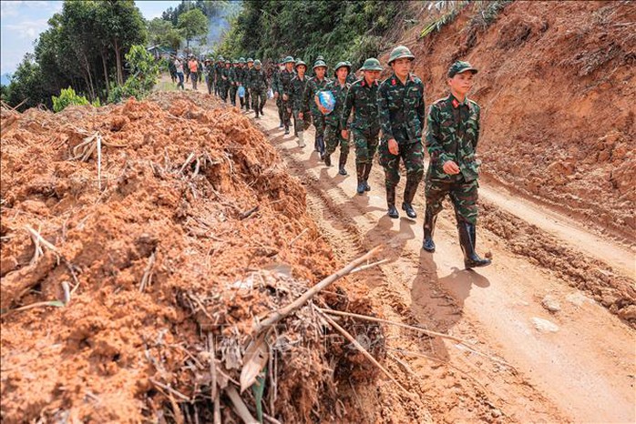 Không tổ chức diễu binh, diễu hành trong Lễ kỷ niệm 80 năm Ngày thành lập Quân đội- Ảnh 1. Không tổ chức diễu binh, diễu hành trong Lễ kỷ niệm 80 năm Ngày thành lập Quân đội- Ảnh 1.
