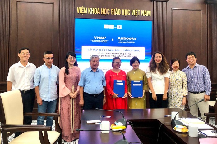 Tư vấn tâm lý học đường trong trường công lập còn nhiều khó khăn- Ảnh 1. Tư vấn tâm lý học đường trong trường công lập còn nhiều khó khăn- Ảnh 1.